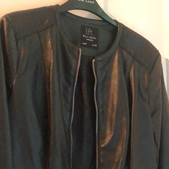 Faux leather jacket purchased in Spain - Picture 4 of 7